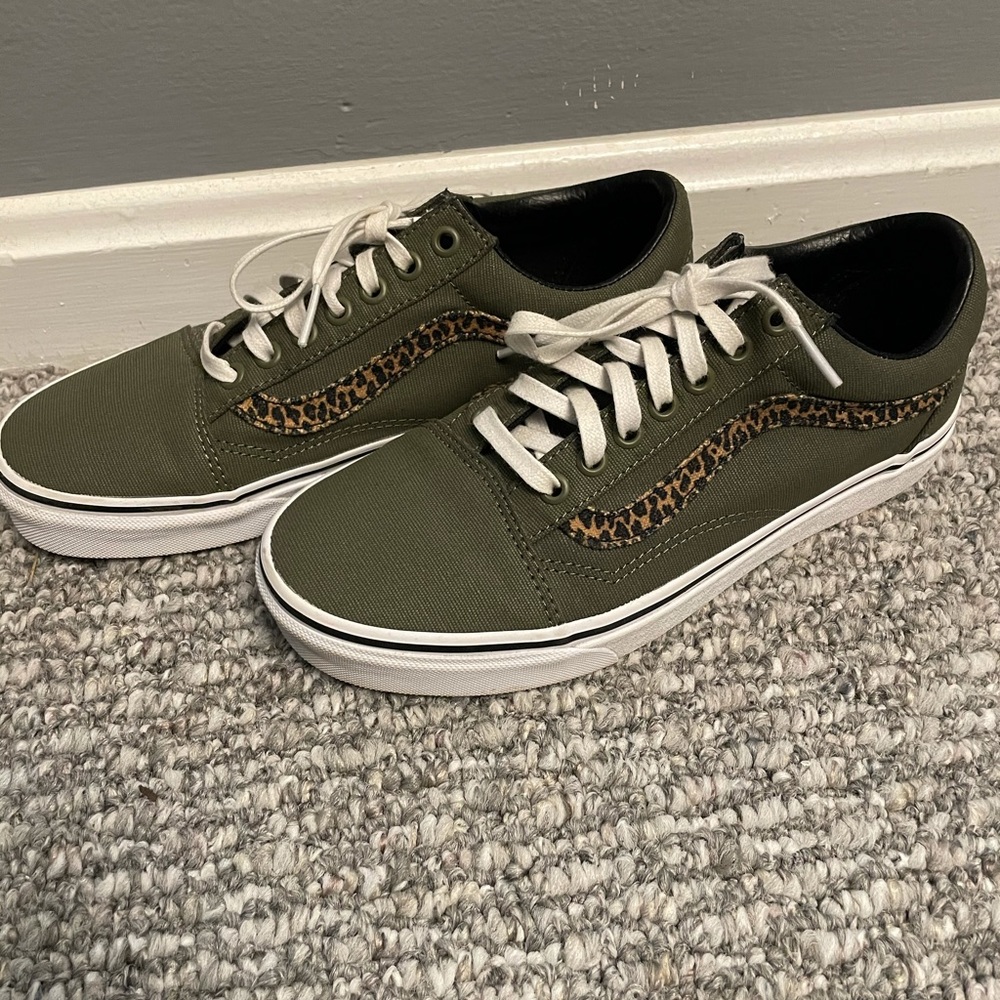 Adorable Cheetah Stripe Vans